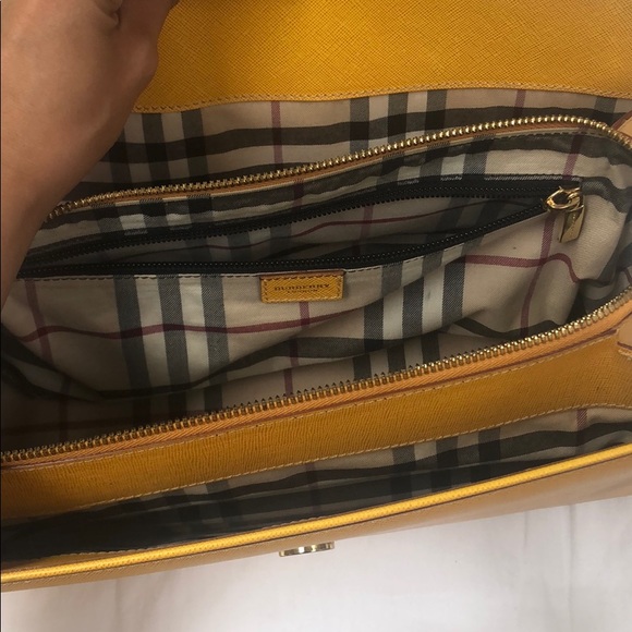 Authentic Vintage Burberry Structured Bag - Picture 3 of 4